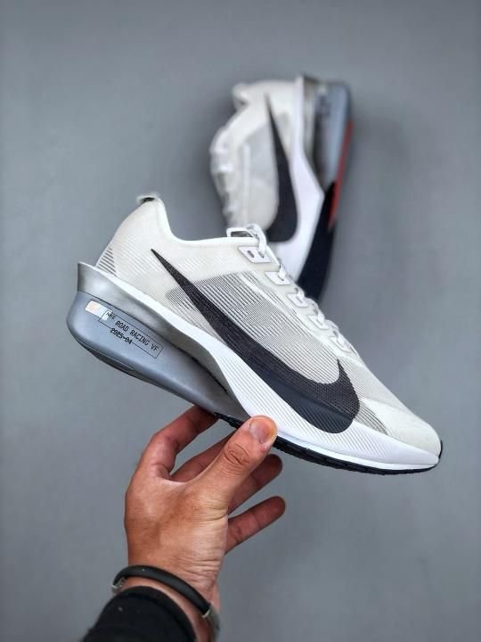 First Copy Shoes Vaporfly 4 Road Racing White Black-3